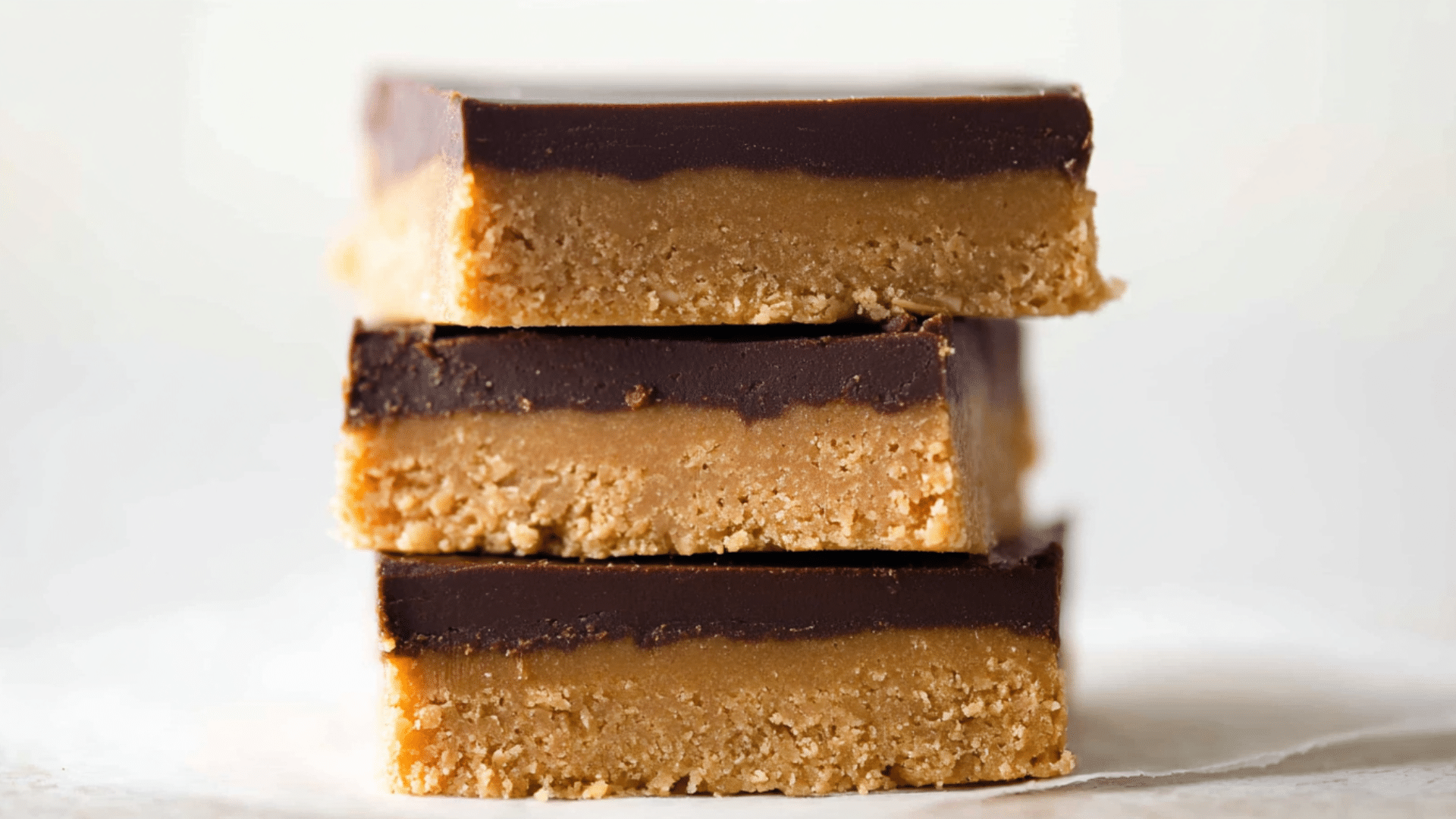 No-Bake Chocolate Peanut Butter Bars